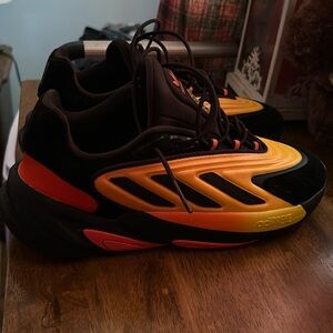 adidas Ozelia Black Semi Impact Orange, smoke free, pet free!